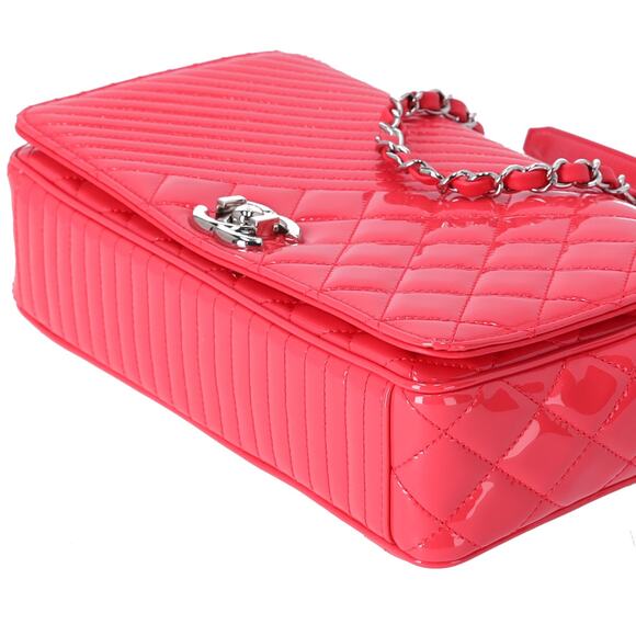 CHANEL Matelasse Coco Boy Shoulder Bag A92797 Pink Patent Leather - Picture 4 of 9